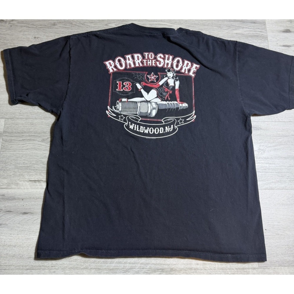 Roar To The Shore Wildwood NJ Biker‎ Rally T Shirt 2XL Pin Up Spark Plug